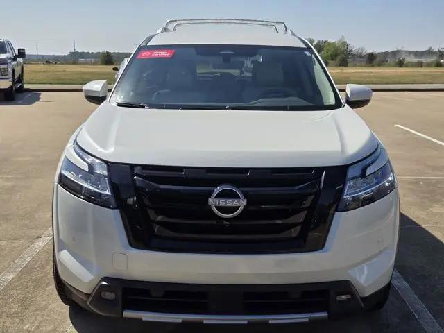 2023 Nissan Pathfinder SL FWD