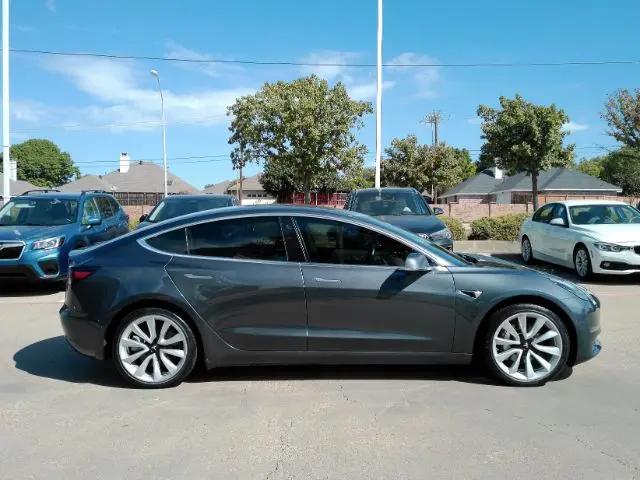 2018 Tesla Model 3 Long Range