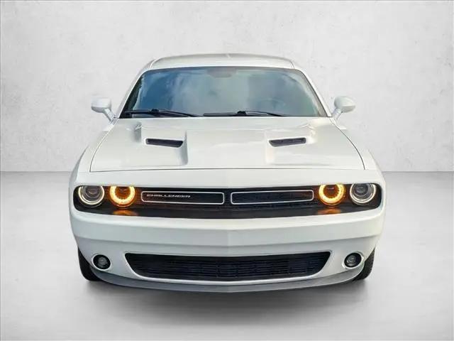2017 Dodge Challenger SXT Plus