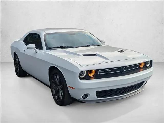 2017 Dodge Challenger SXT Plus