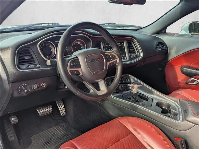 2017 Dodge Challenger SXT Plus