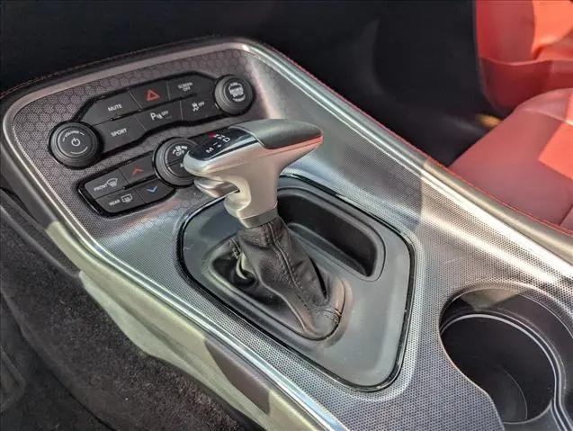 2017 Dodge Challenger SXT Plus