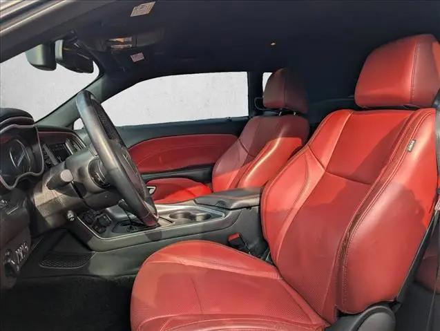 2017 Dodge Challenger SXT Plus