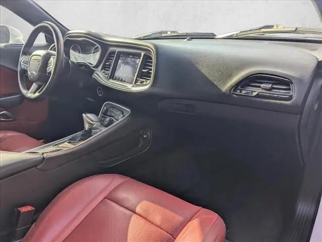2017 Dodge Challenger SXT Plus