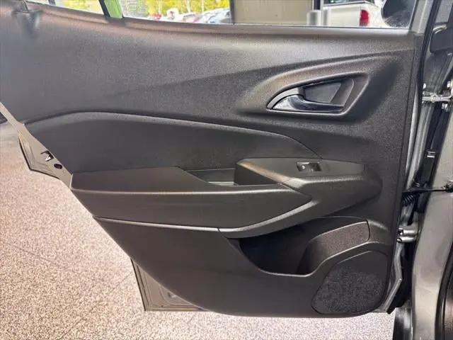 2025 Chevrolet Trax FWD LT