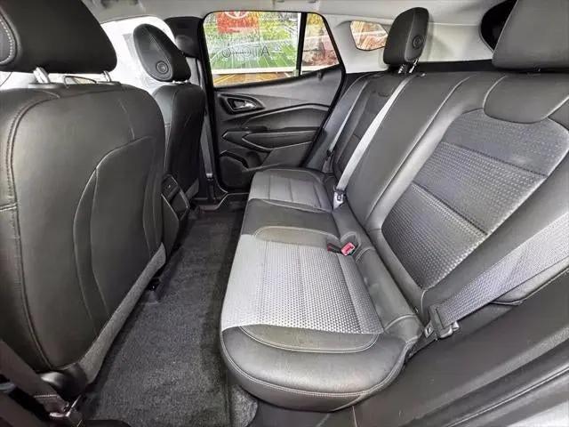 2025 Chevrolet Trax FWD LT