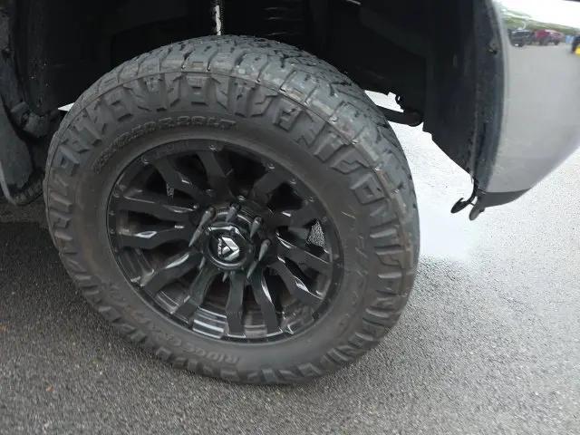 2017 Ram 3500 Big Horn Crew Cab 4x4 8 Box
