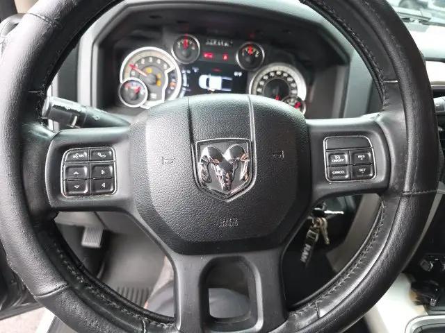 2017 Ram 3500 Big Horn Crew Cab 4x4 8 Box
