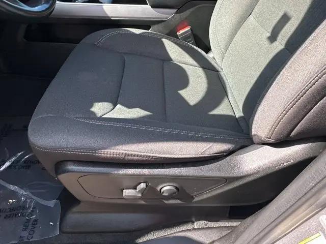 2023 Ram 1500 Big Horn Crew Cab 4x4 57 Box