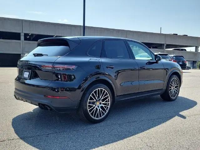 2022 Porsche Cayenne Platinum Edition