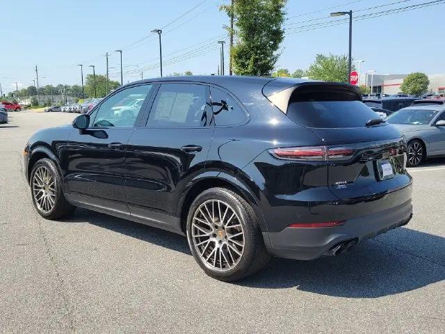 2022 Porsche Cayenne Platinum Edition