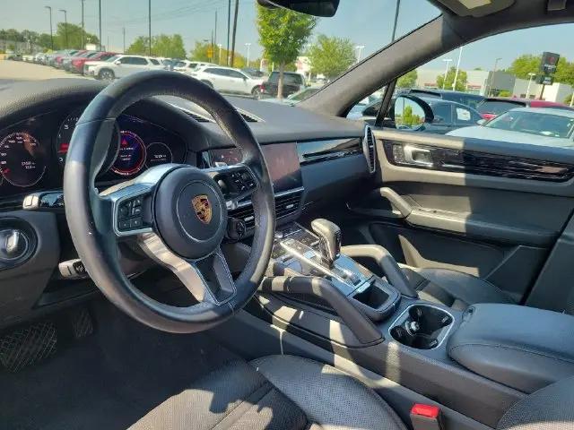 2022 Porsche Cayenne Platinum Edition