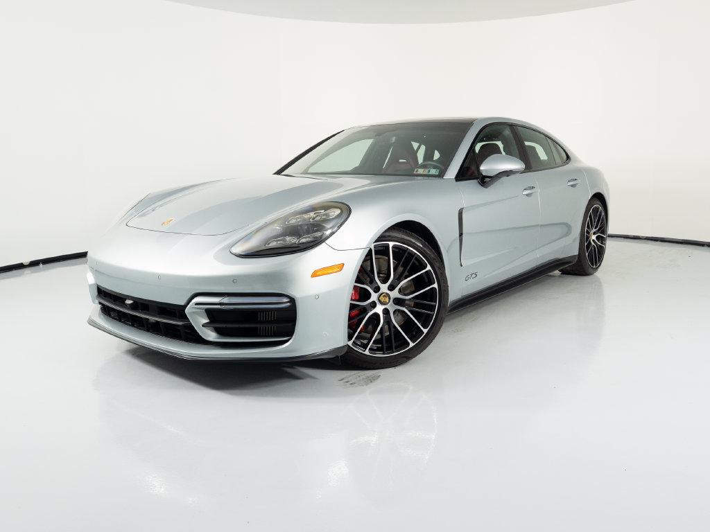 /2022 Porsche Panamera