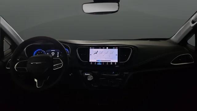 2027 Chrysler Pacifica Select AWD