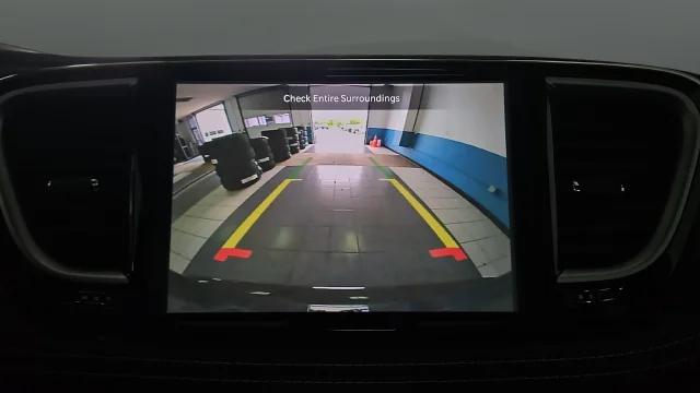 2027 Chrysler Pacifica Select AWD