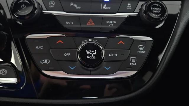 2027 Chrysler Pacifica Select AWD