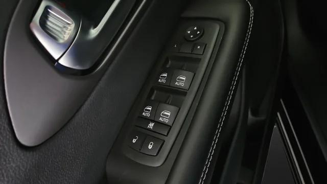 2027 Chrysler Pacifica Select AWD