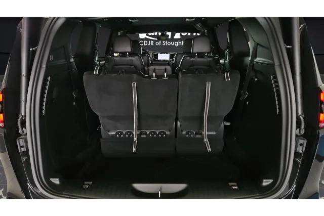 2027 Chrysler Pacifica Select AWD