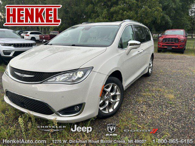 2017 Chrysler Pacifica Limited for sale in Battle Creek, MI