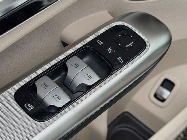 2027 Mercedes-Benz GLC GLC 300