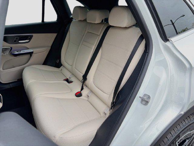 2027 Mercedes-Benz GLC GLC 300