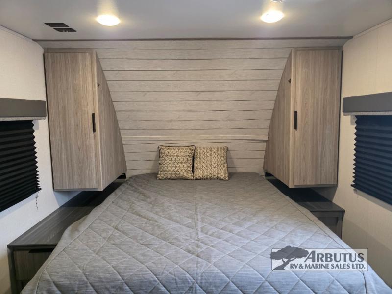 2022 Keystone RV Passport SL Series 221BHWE TRAVEL TRAILER