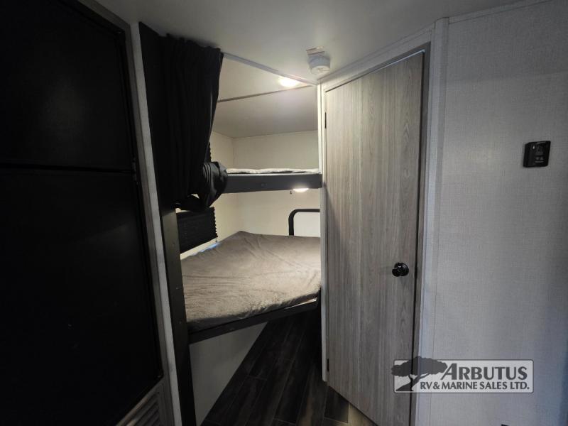 2022 Keystone RV Passport SL Series 221BHWE TRAVEL TRAILER