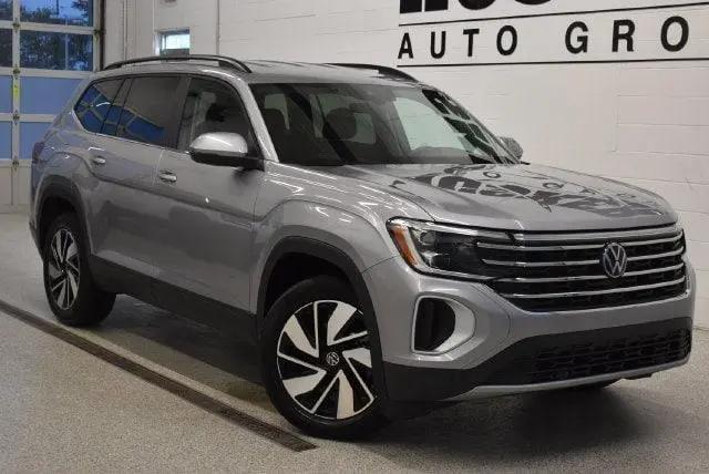 2025 Volkswagen Atlas 2.0T SE w/Technology for sale in Lincoln, NE