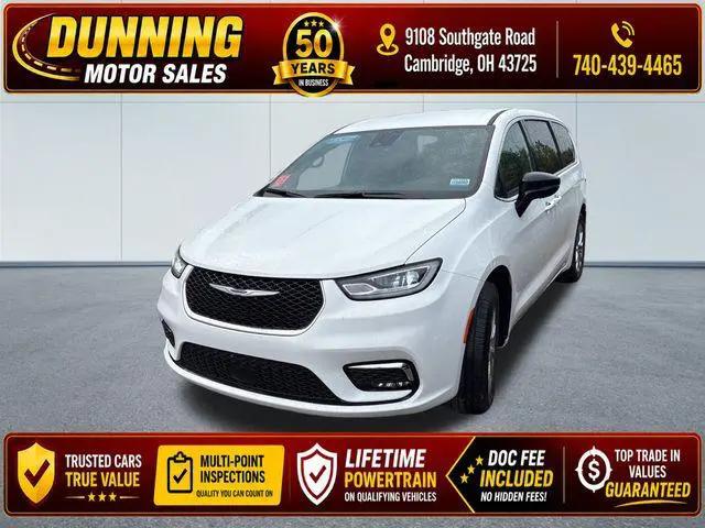 2026 Chrysler Pacifica Select AWD for sale in Cambridge, OH