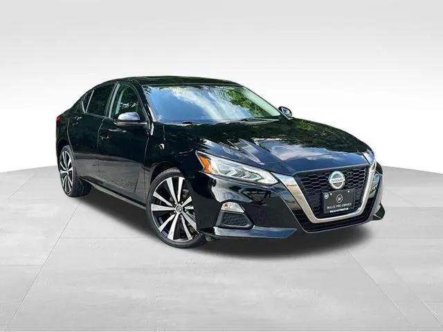 2021 Nissan Altima SR Intelligent AWD for sale in Des Moines, IA