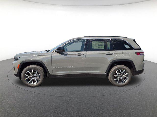 2027 Jeep Grand Cherokee GRAND CHEROKEE LAREDO X 4X4
