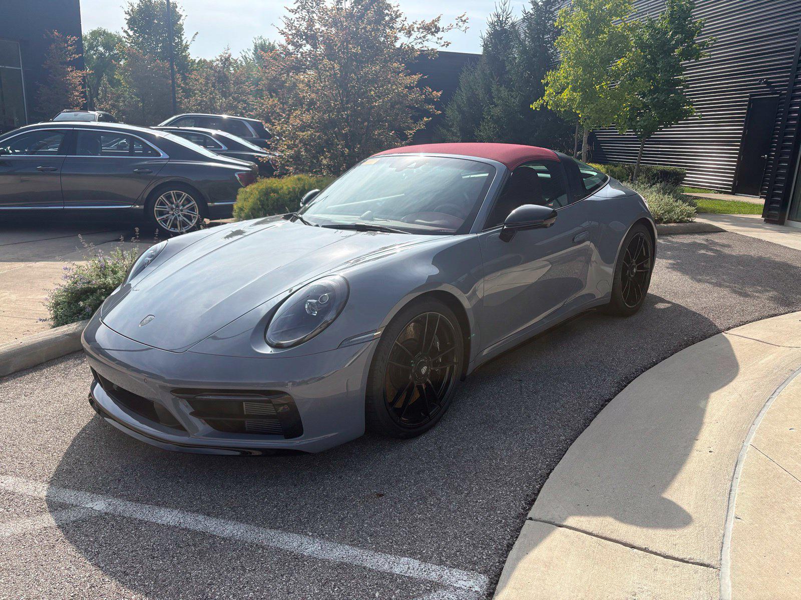 /2024 Porsche 911
