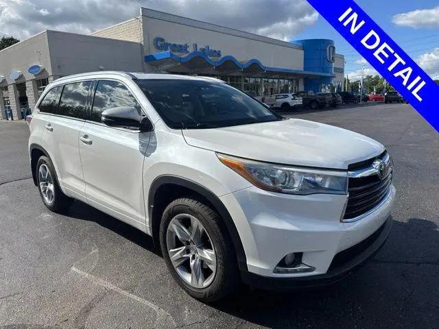 2015 Toyota Highlander Limited Platinum V6 for sale in Akron, OH