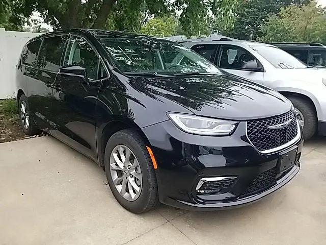 2024 Chrysler Pacifica Touring L AWD for sale in Quincy, IL