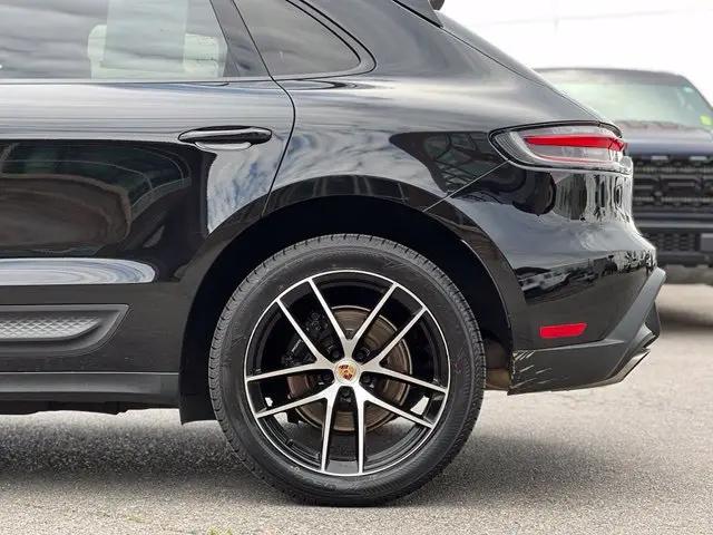 2023 Porsche Macan T