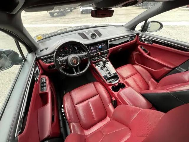 2023 Porsche Macan T