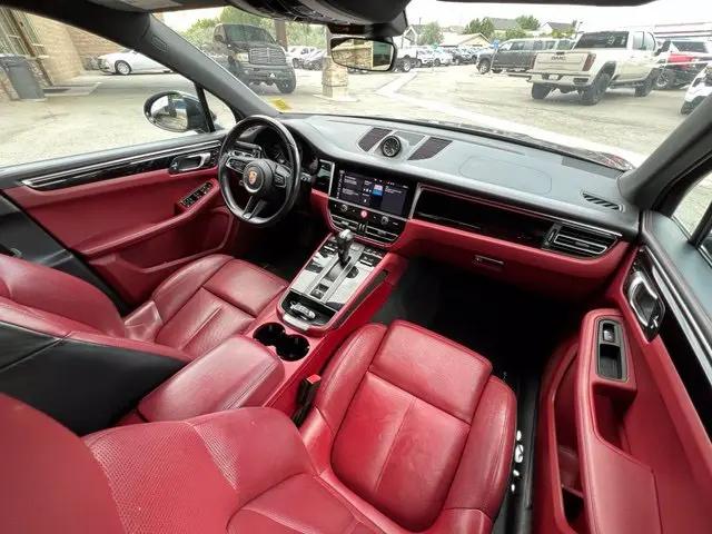 2023 Porsche Macan T