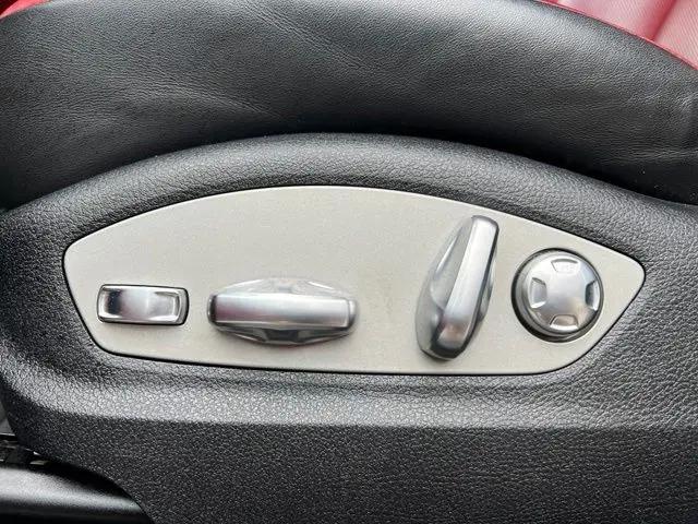 2023 Porsche Macan T