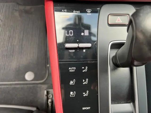 2023 Porsche Macan T