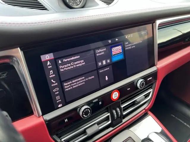 2023 Porsche Macan T