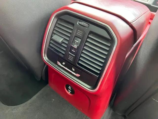 2023 Porsche Macan T