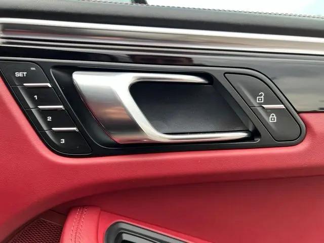 2023 Porsche Macan T