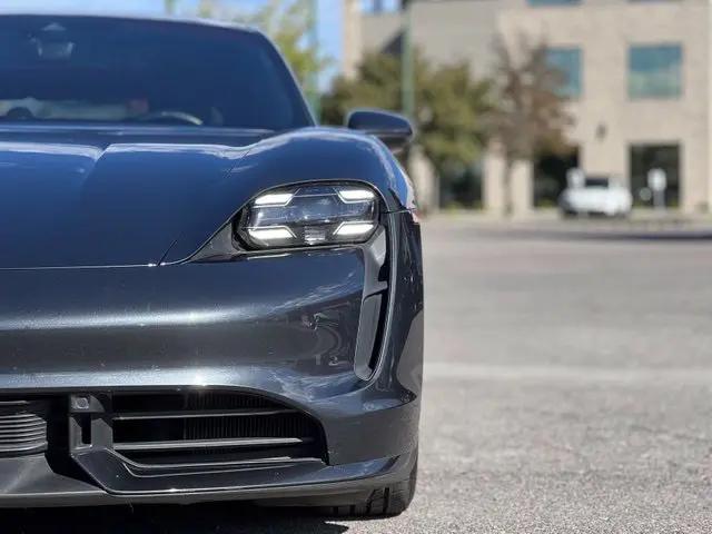 2020 Porsche Taycan Turbo