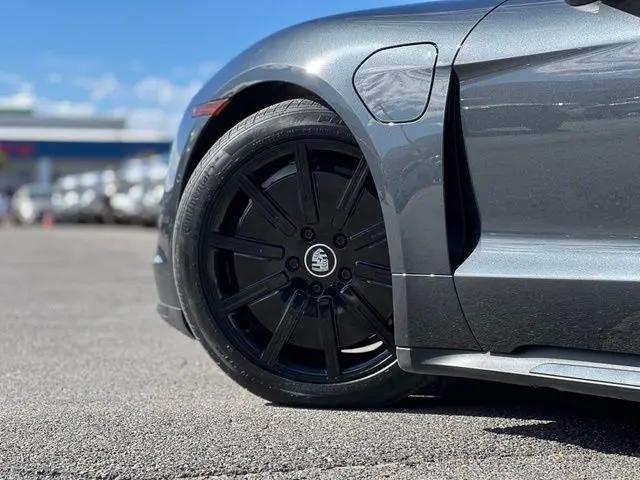 2020 Porsche Taycan Turbo