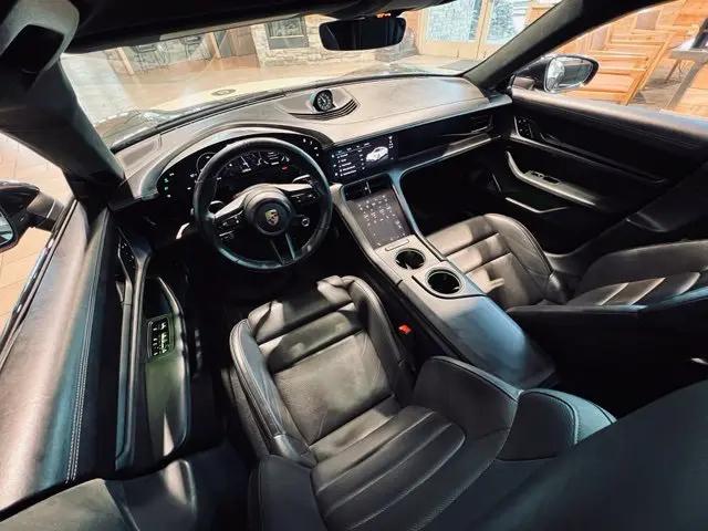 2020 Porsche Taycan Turbo
