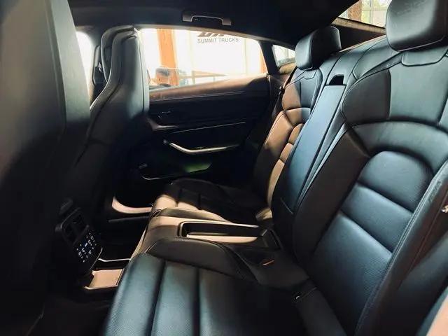 2020 Porsche Taycan Turbo
