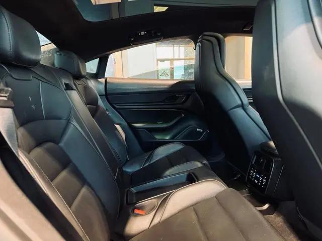2020 Porsche Taycan Turbo