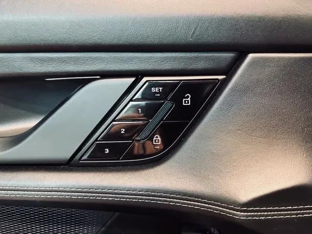 2020 Porsche Taycan Turbo