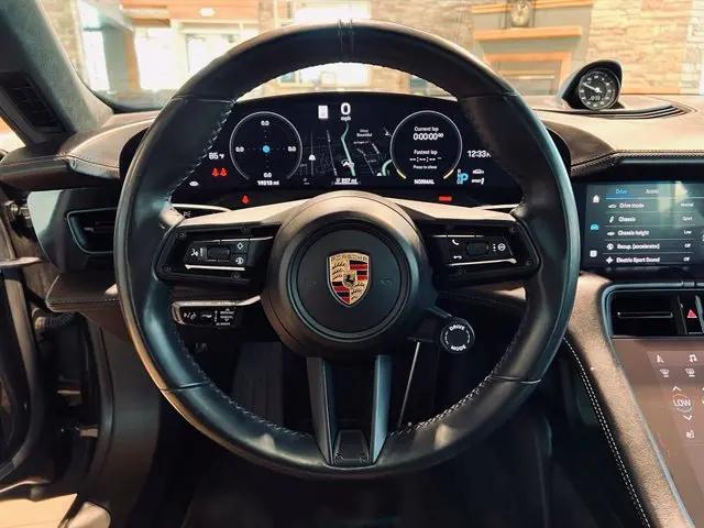 2020 Porsche Taycan Turbo
