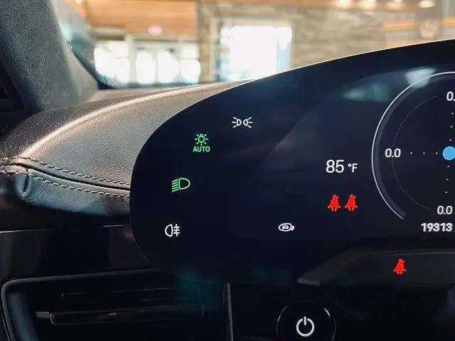2020 Porsche Taycan Turbo